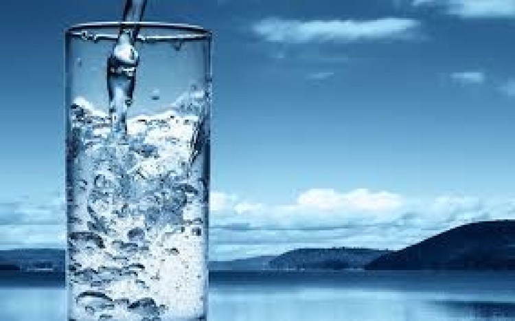 Agua embotellada con Ozono